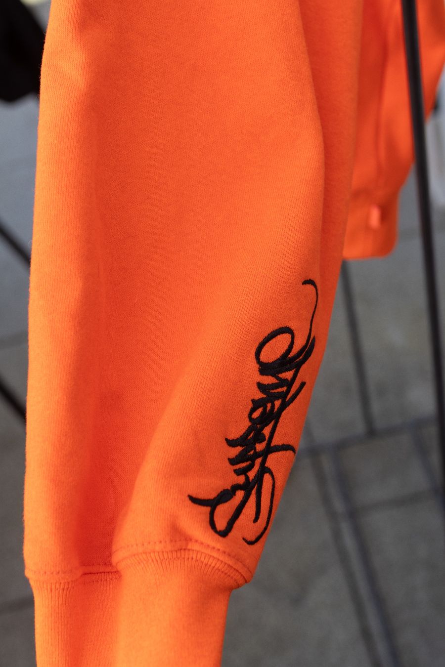 Maglioni & Felpe: Supreme Tag Kapuzenpullover (SS24) Hell Orange – Nuovo (secondo la descrizione) da Reinach BL venduto da Tscherrer 3