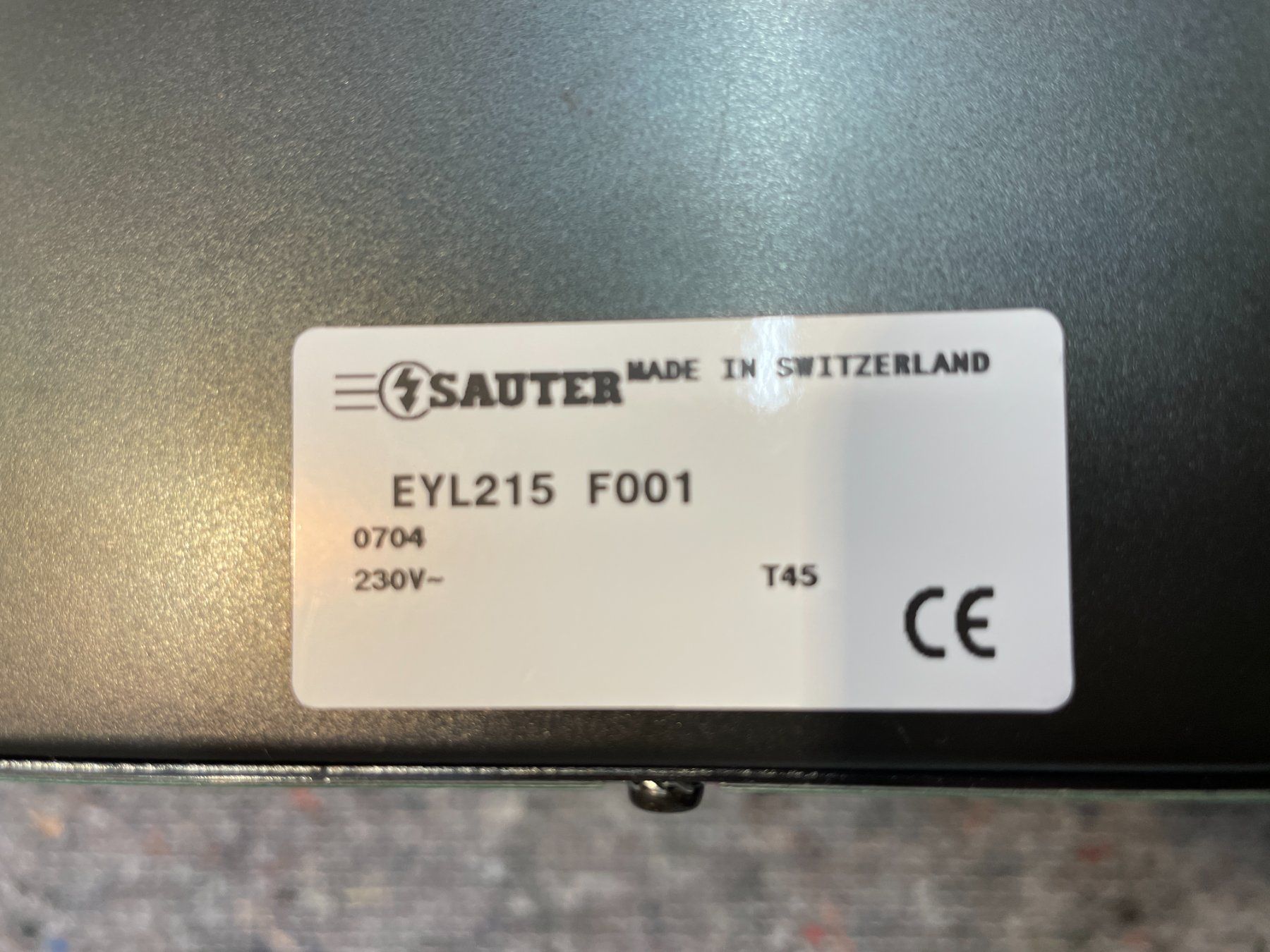 Sistema di controllo: Sauter Kompakt Automationsstation EYL215_F001 – Usato da Mörigen venduto da Q4 3
