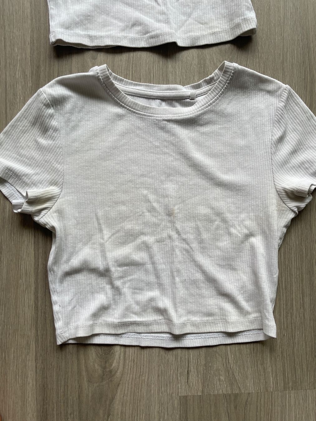 T-shirt: 2x Sommer T-Shirts weiss Gr. S – Usato da Biel/Bienne venduto da Bolagol9 1