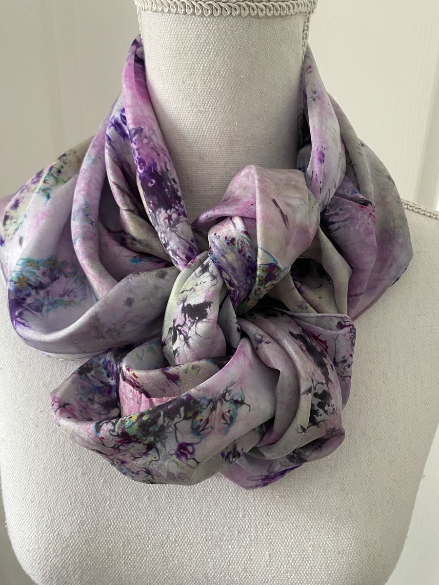 Foulards, Tücher & Schals: Foulard neuf en soie – Neu und originalverpackt aus Randogne von BonnieG 1