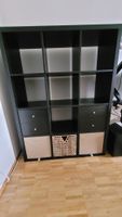 Schwarzes Kallax Regal mit Schubladen und Körben