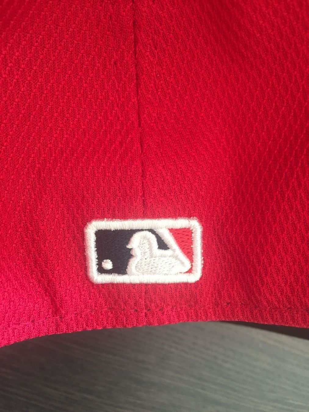 New Era Copricapi, berretti & cappellini: Boston Red Sox New Era Cap Gr. 7 1/8 – Usato da Muttenz venduto da bargain_hunter 1