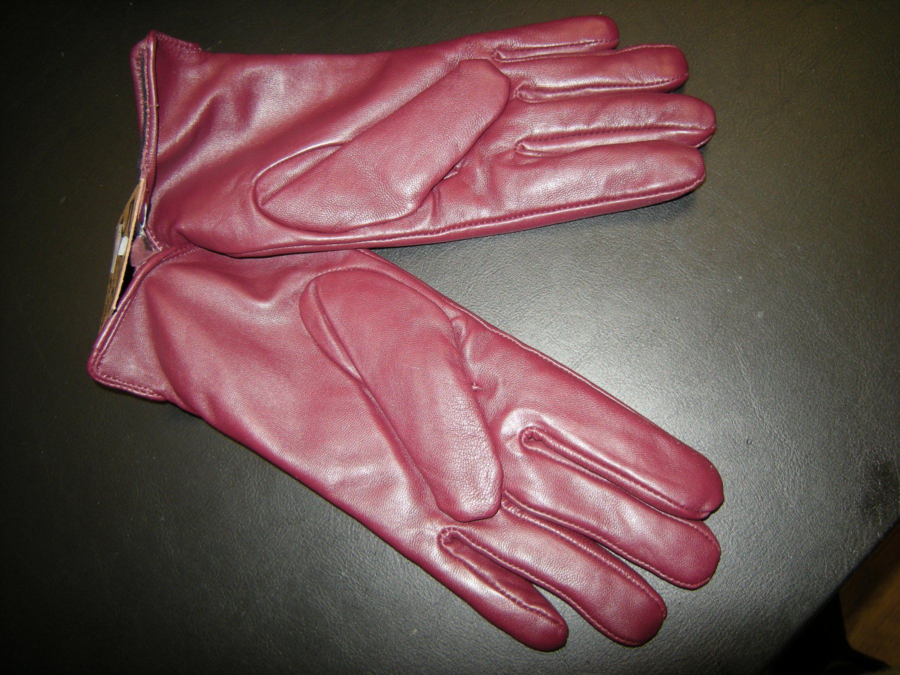 Guanti & manicotti: Echt Glatt Leder Handschuhe Gr. M bordeaux – Nuovo e nell'imballaggio originale da Holziken venduto da Rupe 1