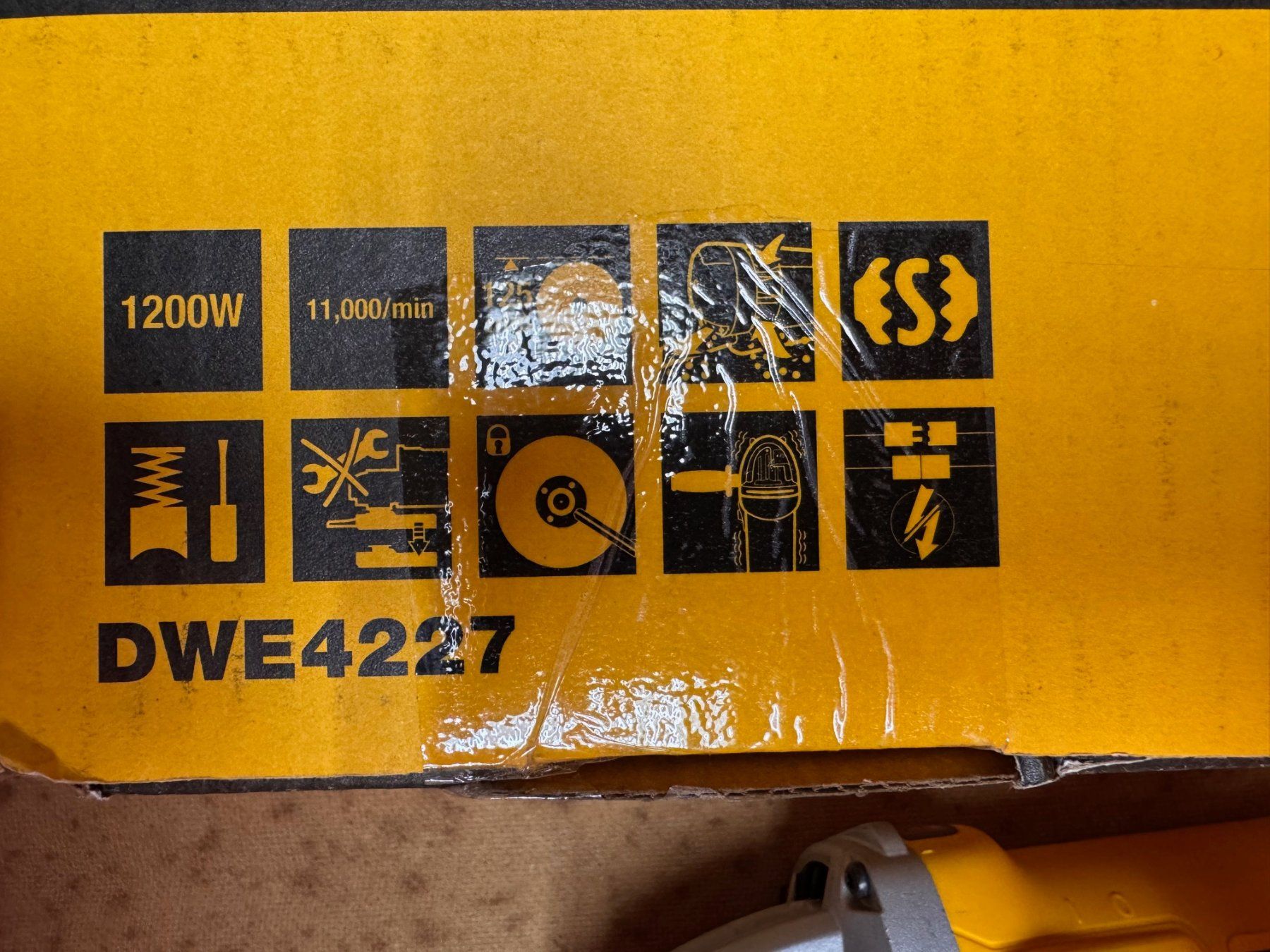 Dewalt Alle Werkzeuge: Winkelschleifer Dewalt DWE 4227 – Neu und originalverpackt aus Birmensdorf ZH von BurkisAG 1