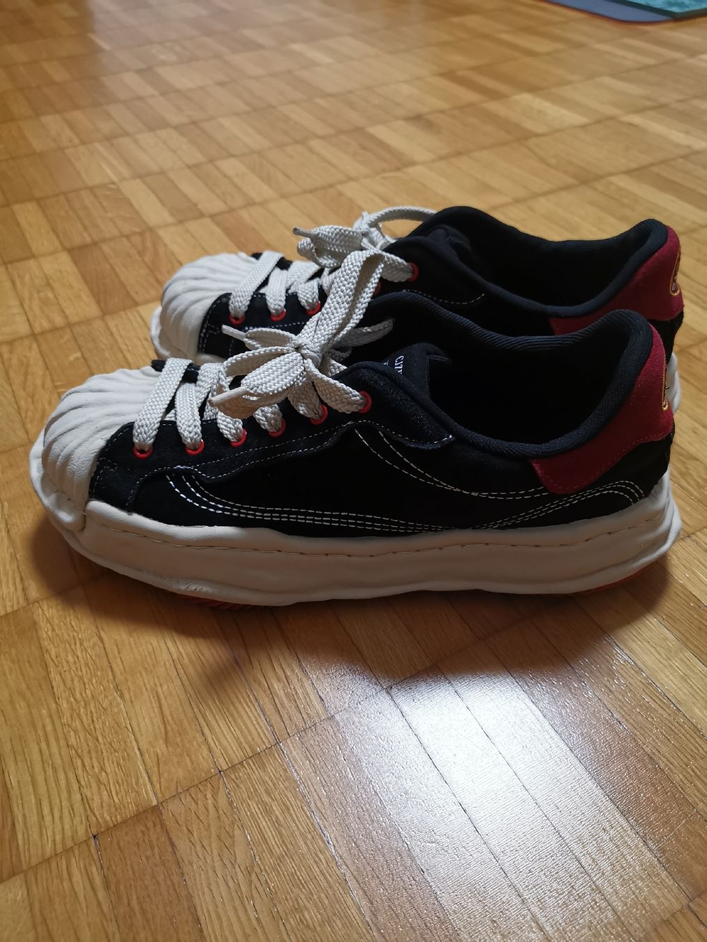Scarpe da uomo: Sneaker für Herren – Nuovo (secondo la descrizione) da Killwangen venduto da hua_c2df 1