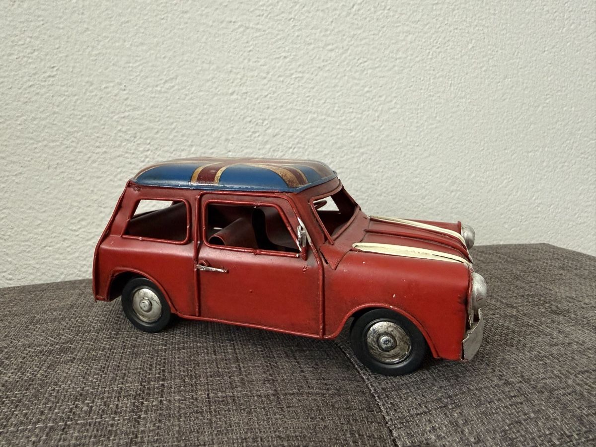 Tutte le decorazioni:  Mini Cooper Modell Auto , Deko 🇬🇧 – Usato da Chur venduto da Tsambiko