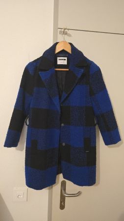 Manteau long à carreaux Noisy May bleu et noir, taille S, st