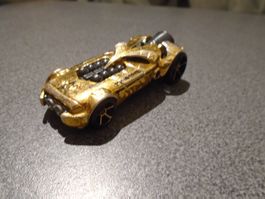 Spielzeugauto Rocket Fine, goldfarbig