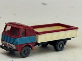 GB2- EKO Pegaso LKW Pritsche weinrot weiss