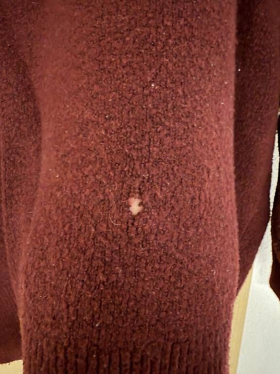 Pullover & Sweatshirts: Bordeauxfarbener Strickpullover – Gebraucht aus Rorschach von Tara234 3