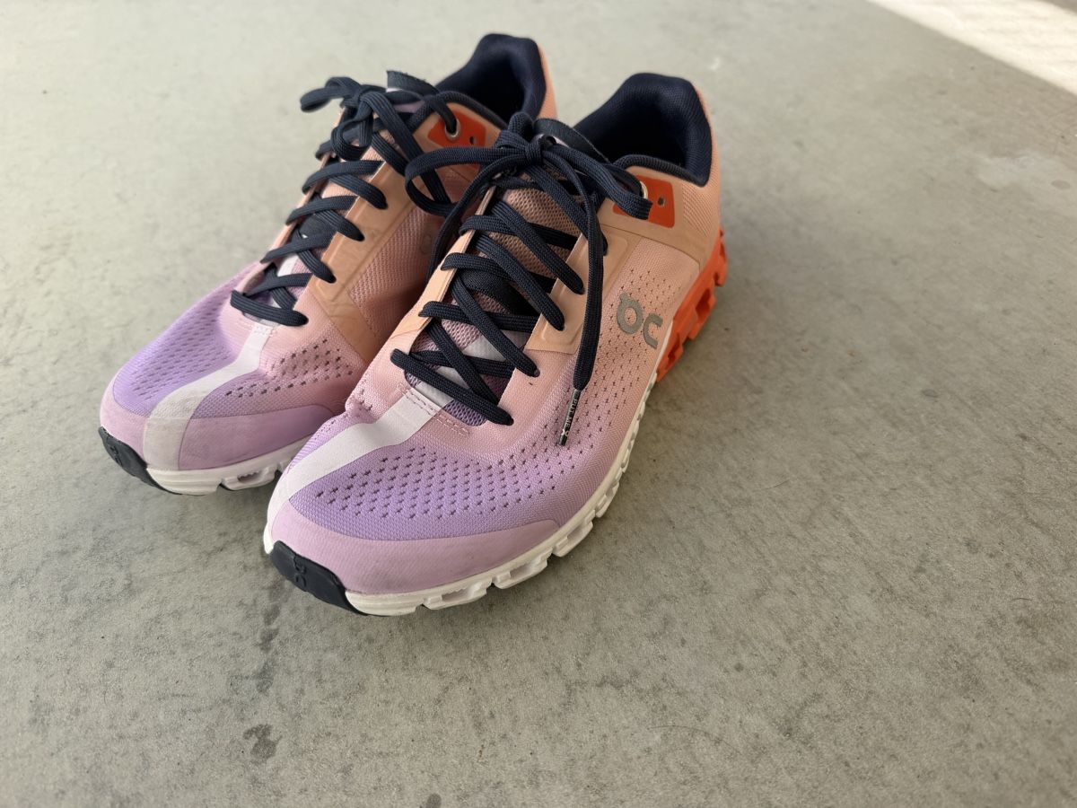 On Scarpe da uomo: On Running Laufschuhe Cloudflow 38 – Usato da Zürich venduto da pocahontaas_ 1