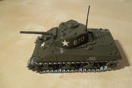 2. Weltkrieg Amerikanische Kampfpanzer Sherman M4A3 Metall