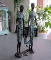 Modern Art Bronze Skulptur „Familie mit Kind" 50 x 9 x 23 cm