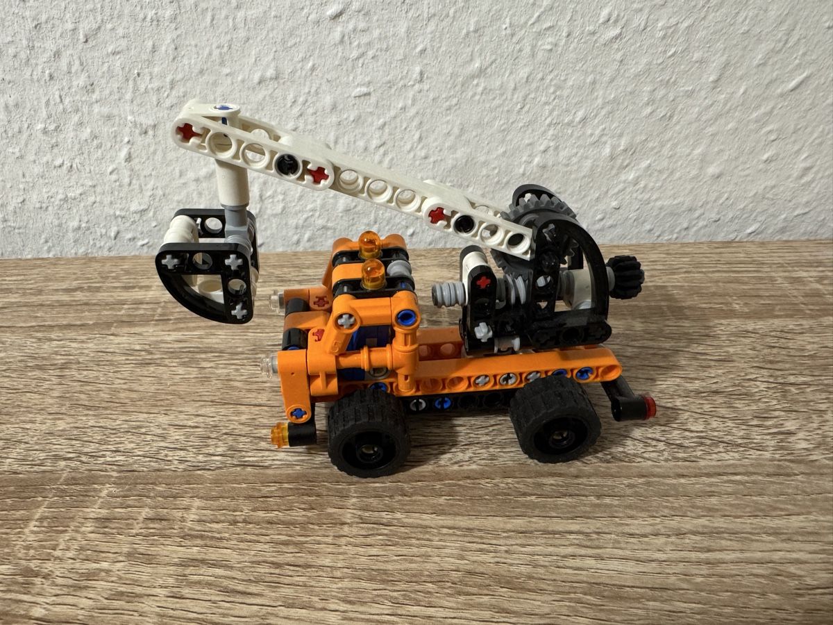 Lego Kit di costruzioni: LEGO TECHNIC 42088 La nacelle élévatrice – Usato da Genève venduto da AS27 2