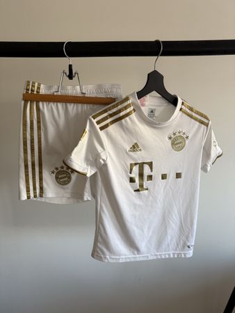 Kinder FC Bayern München Gnarby Dress 140cm