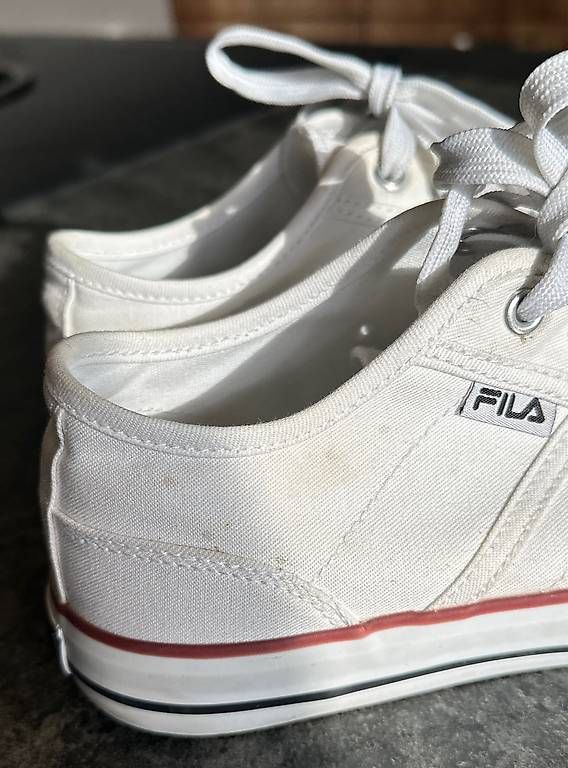 Scarpe da uomo: Fila Schuhe Grösse 39 – Usato da Grabs venduto da happypet 4
