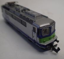 N Minitrix - BLS E-Lok Re 420 + 3 BLS EW II + SBB WR EW IV
