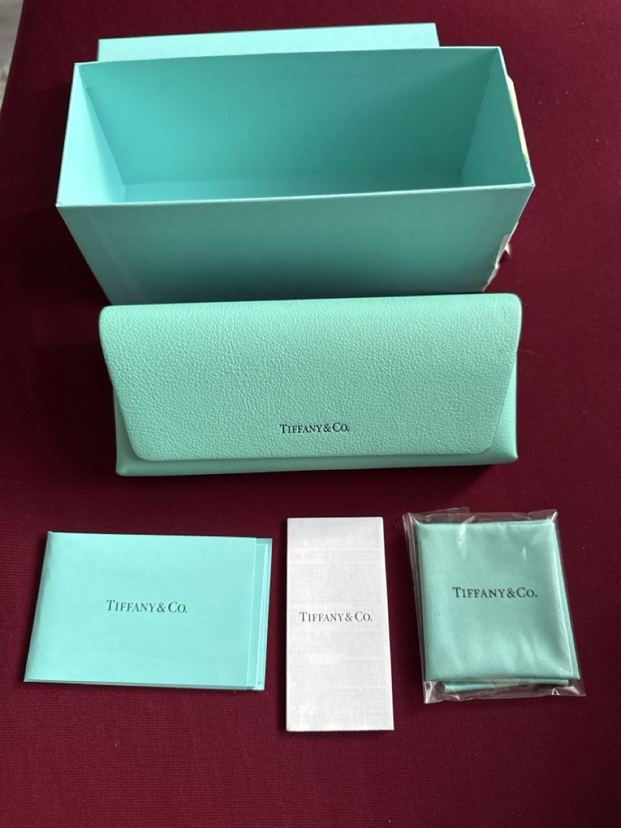 Lunettes & Verres: Tiffany & Co. Sonnenbrille – Neuf (Voir description) à Birmensdorf ZH par fat_df2q 2
