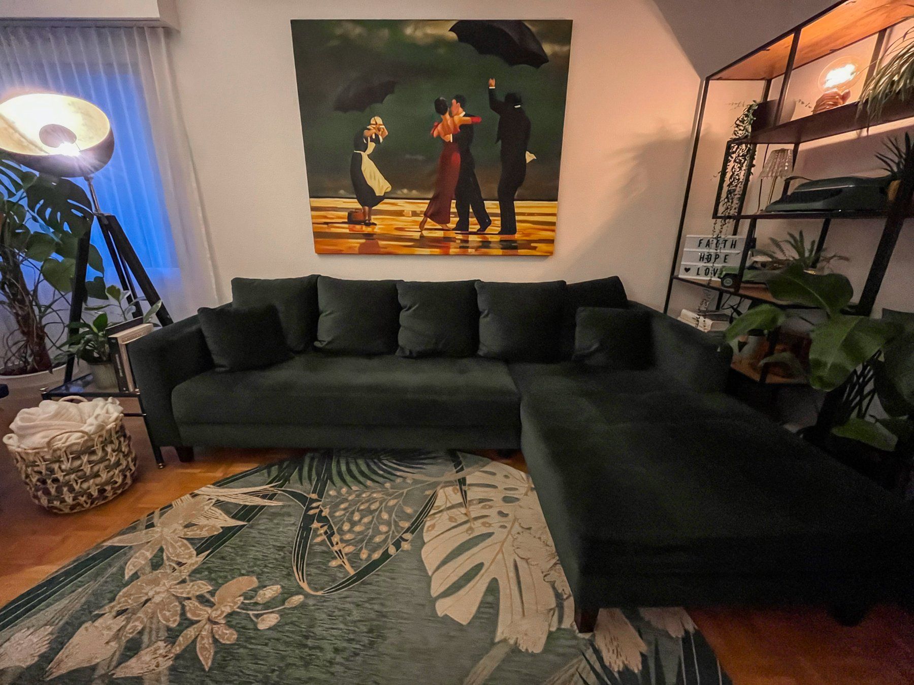 Divani: Ecksofa mit grünem Samt – Usato da Fällanden venduto da the_braun 1