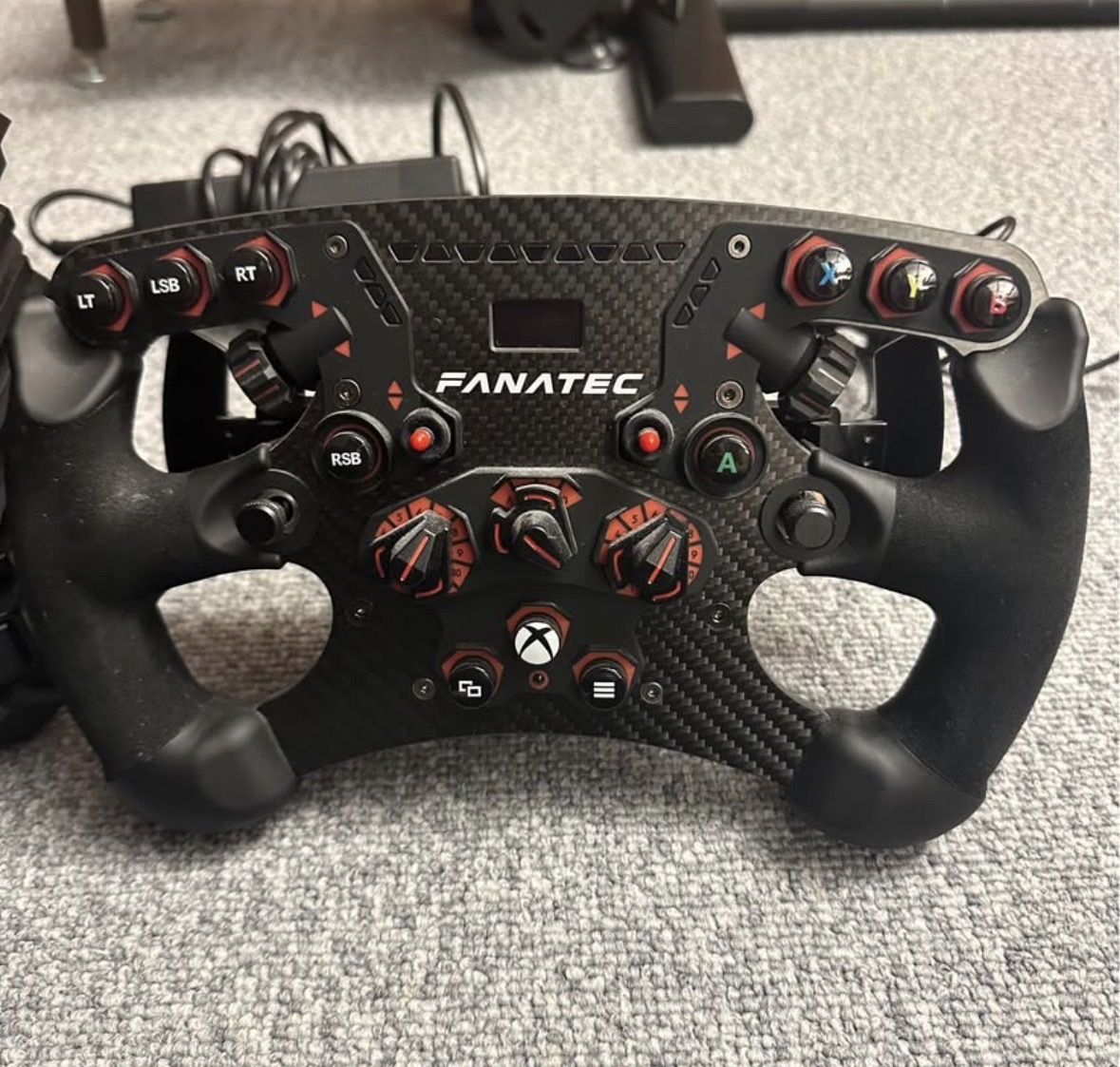 Fanatec Console: Verkaufe mein Fanatec Simracing-Setup – Usato da Wienacht-Tobel venduto da Jrity 2