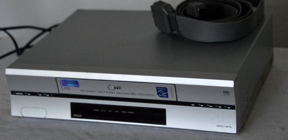 Videorecorder / magnétoscope VHS LG FD266S (Gebraucht) in Collonges für ...