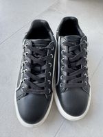 Guess Sneaker schwarz Grösse 37 in neuwertigen Zustand