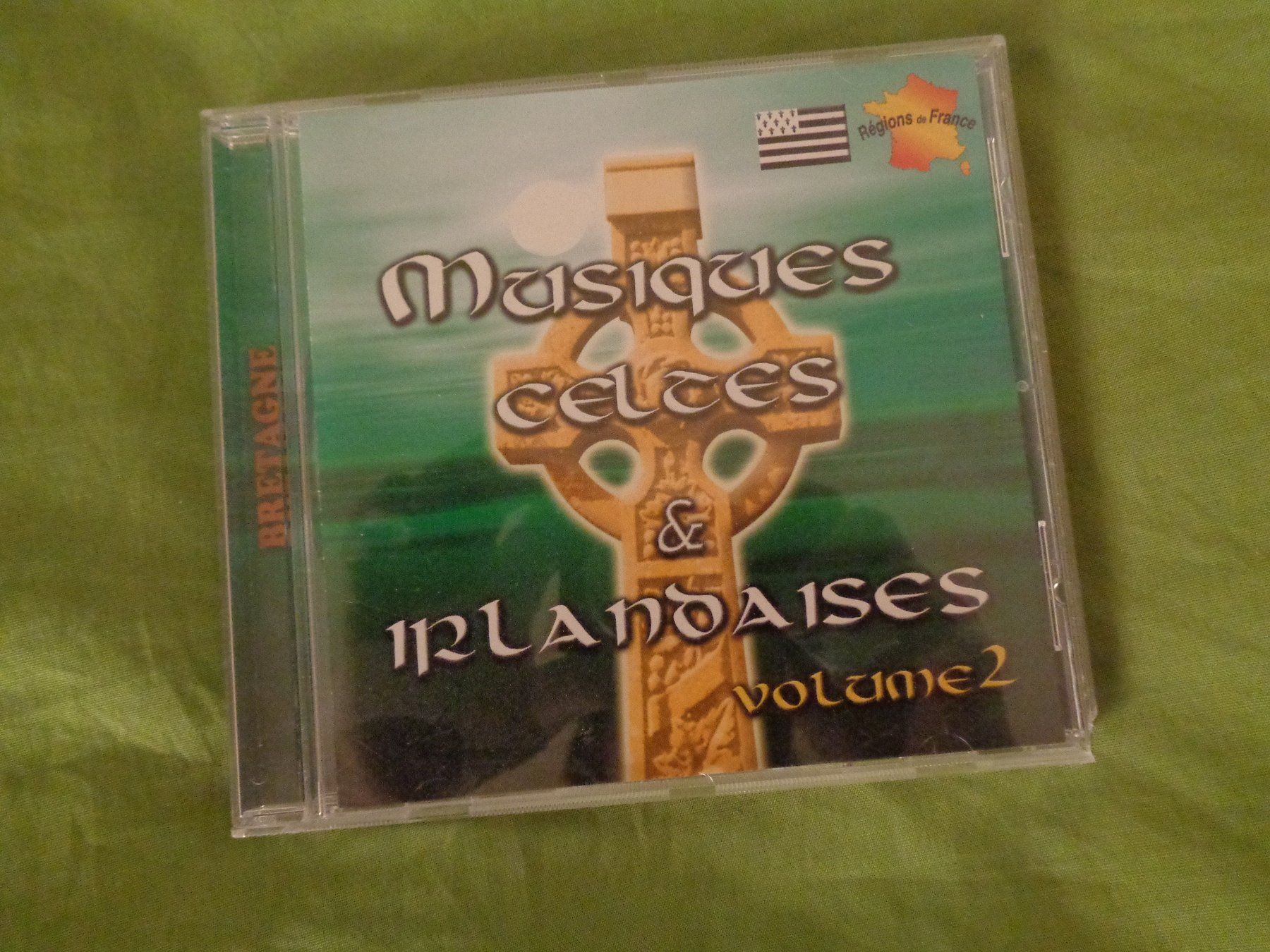 CD: Musiques Celtes-Irlandaises/Vol.2 – Nuovo (secondo la descrizione) da Rothrist venduto da Mistery1