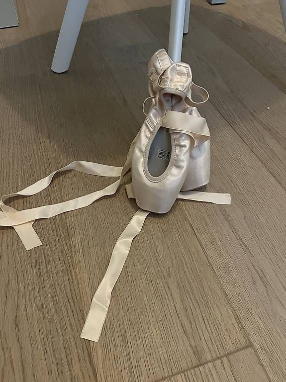 Damenschuhe: Pointe Merlet Belle – Gebraucht aus Chavannes-Renens von luc_52p8