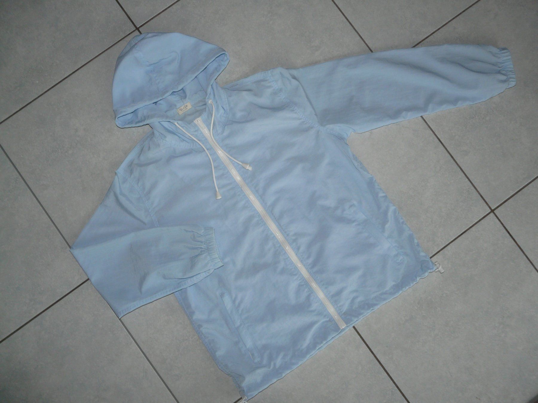 Giacche: Veste coupe-vent Jacke M – Nuovo (secondo la descrizione) da ERLINSBACH venduto da doudouce
