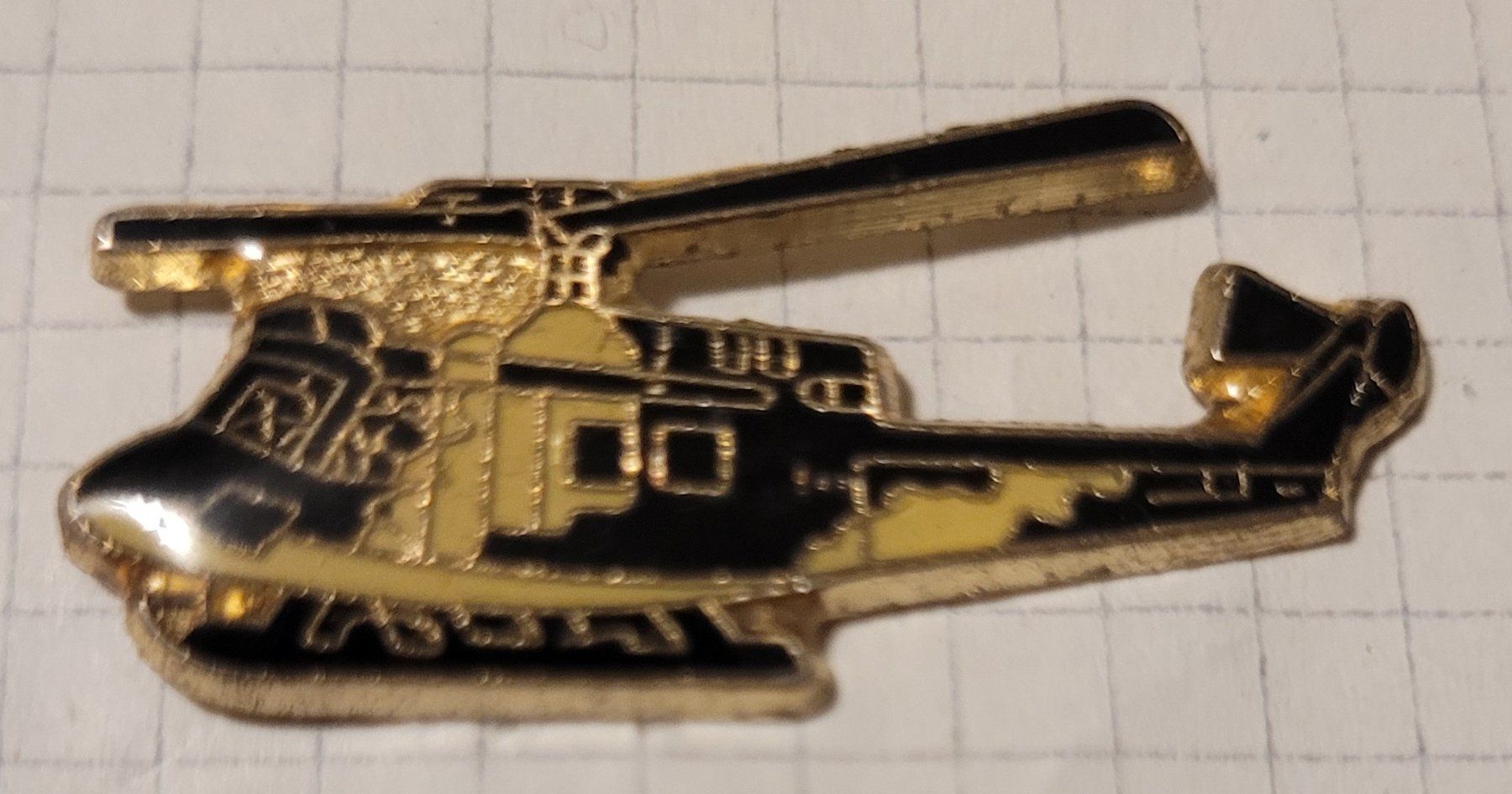 Placchette & Badge: Pin Helikopter – Usato da Rorschach venduto da gloeggli1980