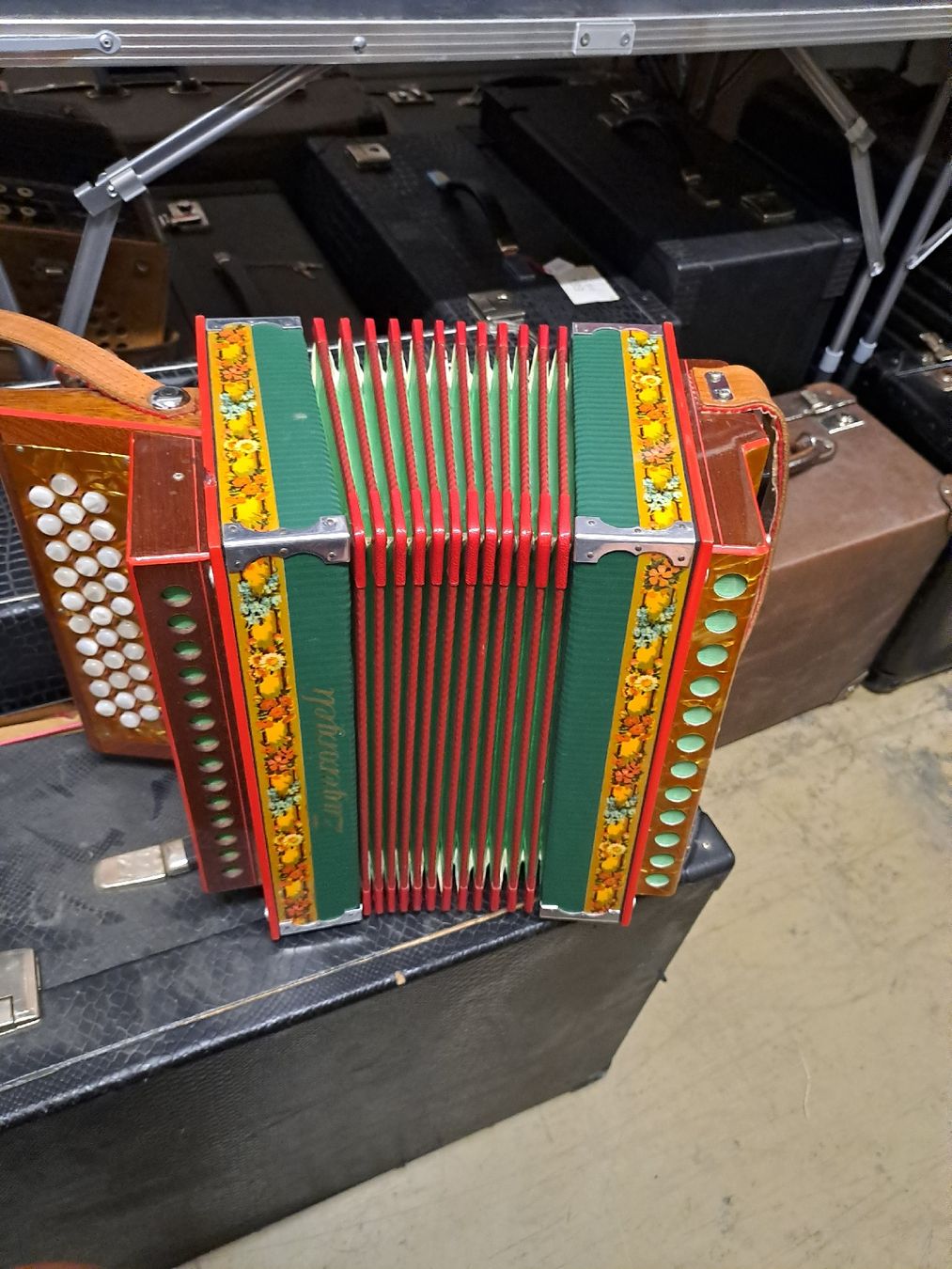 Instruments de musique: 2.chorig top orgeli – D'occasion à Villeneuve par BibiVintage 7