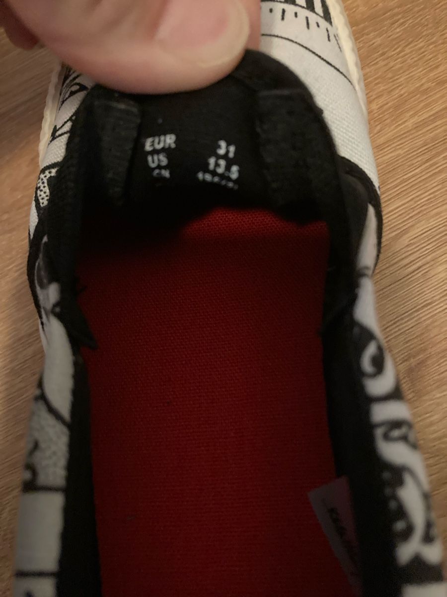 Scarpe da uomo: Slip On Schuhe Mickey Gr. 31 , neu – Nuovo (secondo la descrizione) da Emmenbrücke venduto da JJ_89 3