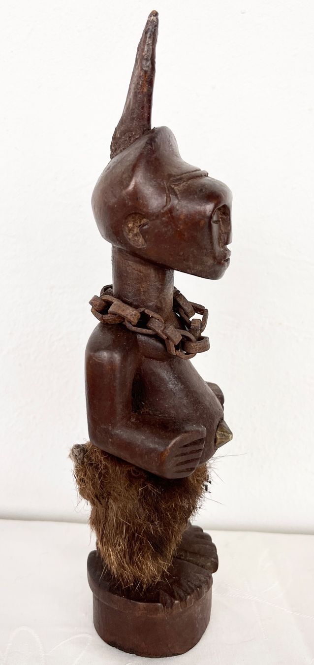 Skulpturen & Statuen: feine ausdrucksstarke alte Songye Figur Höhe 22 cm – Gebraucht aus Rüthi (Rheintal) von Kunsthaus777 7