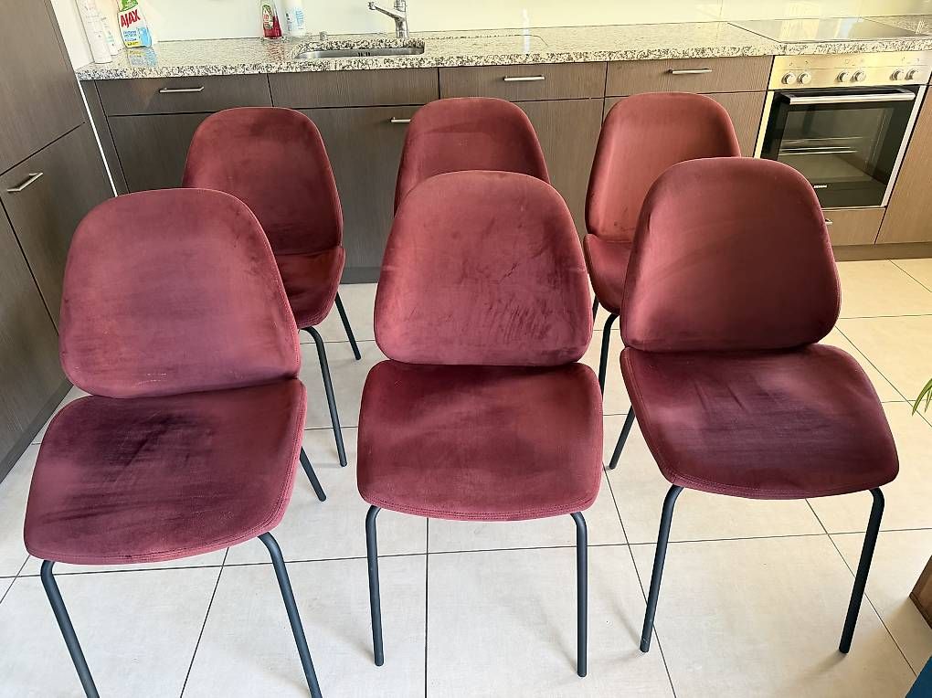 Livique Stühle: Chaises velours bordeaux 6 pcs – Gebraucht aus Botyre (Ayent) von Claude-EvelyneS