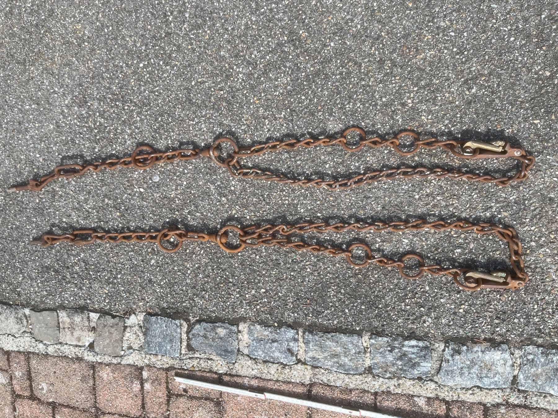 Catenine: Kuhstall Anbinde Ketten, alt – Usato da Magden venduto da Hornet2 6