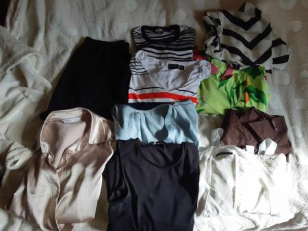Damenkleider  Gr. M  Packet