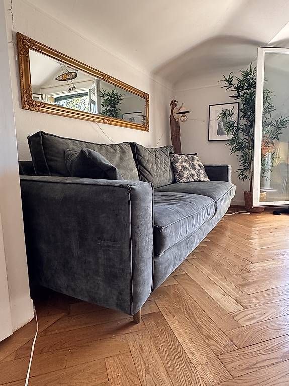 Sofas: Canapé vert sapin  – D'occasion à Lausanne par luc_c7kz 1