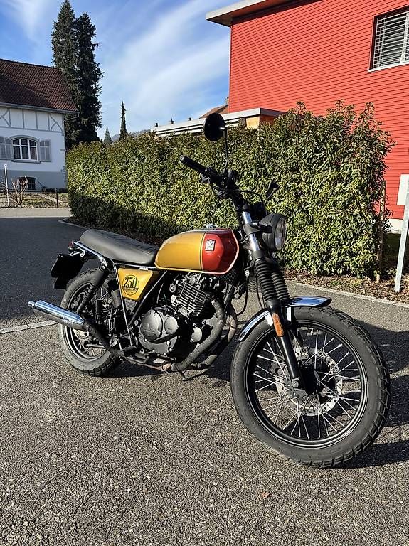 Brixton Motorcycles Strada: Brixton Cromwell 250 – Usato da Weinfelden venduto da lev_d8r2