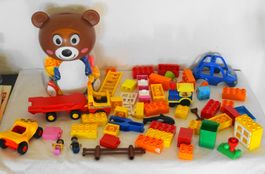Bausteine Set und Bär Spardose / Klemmbausteine