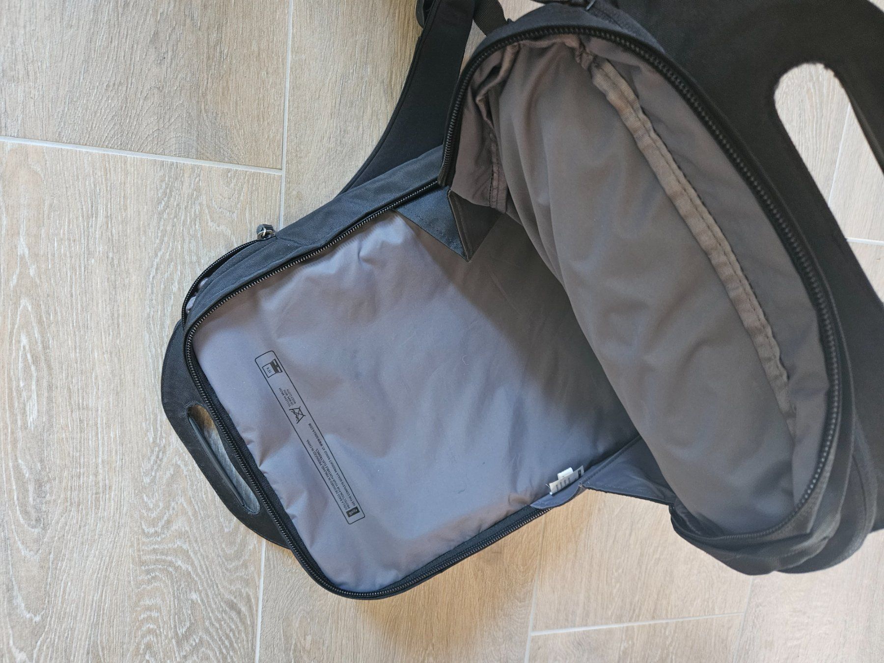 Borse: Sac pour ordinateur GENERATION MOBILE – Usato da Arveyes venduto da sape.online 2