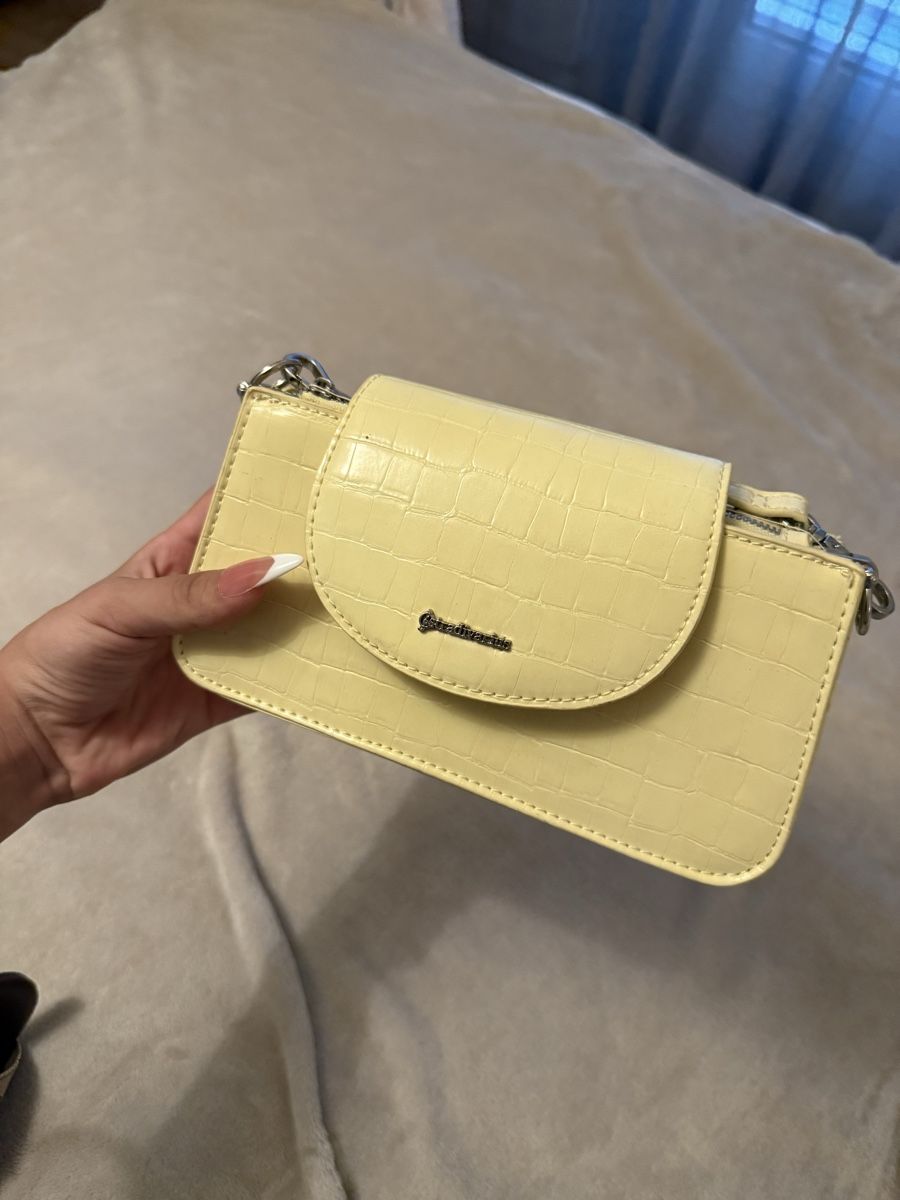 Stradivarius Sacs femmes: Stadivarious – Neuf (Voir description) à Suhr par iam.deestiny