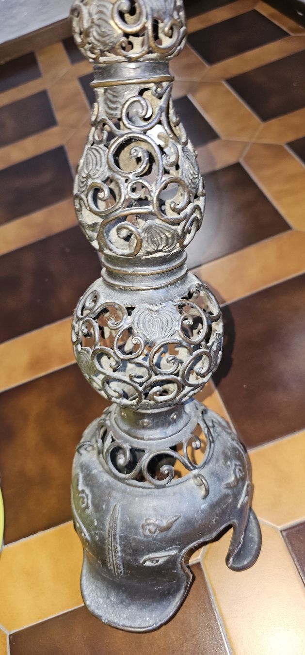 Vasen & Gefässe: Alte Japanische Bronze Candlestick – Gebraucht aus Losone von del_yh97 5