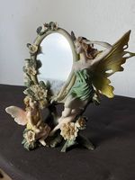 Feen-Figur mit Blumenspiegel, Kunstharz-Sammlerstück