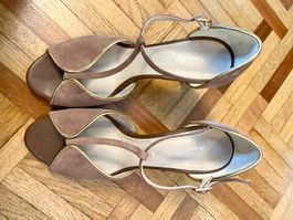 Sandales à talons rose poudré taille 37