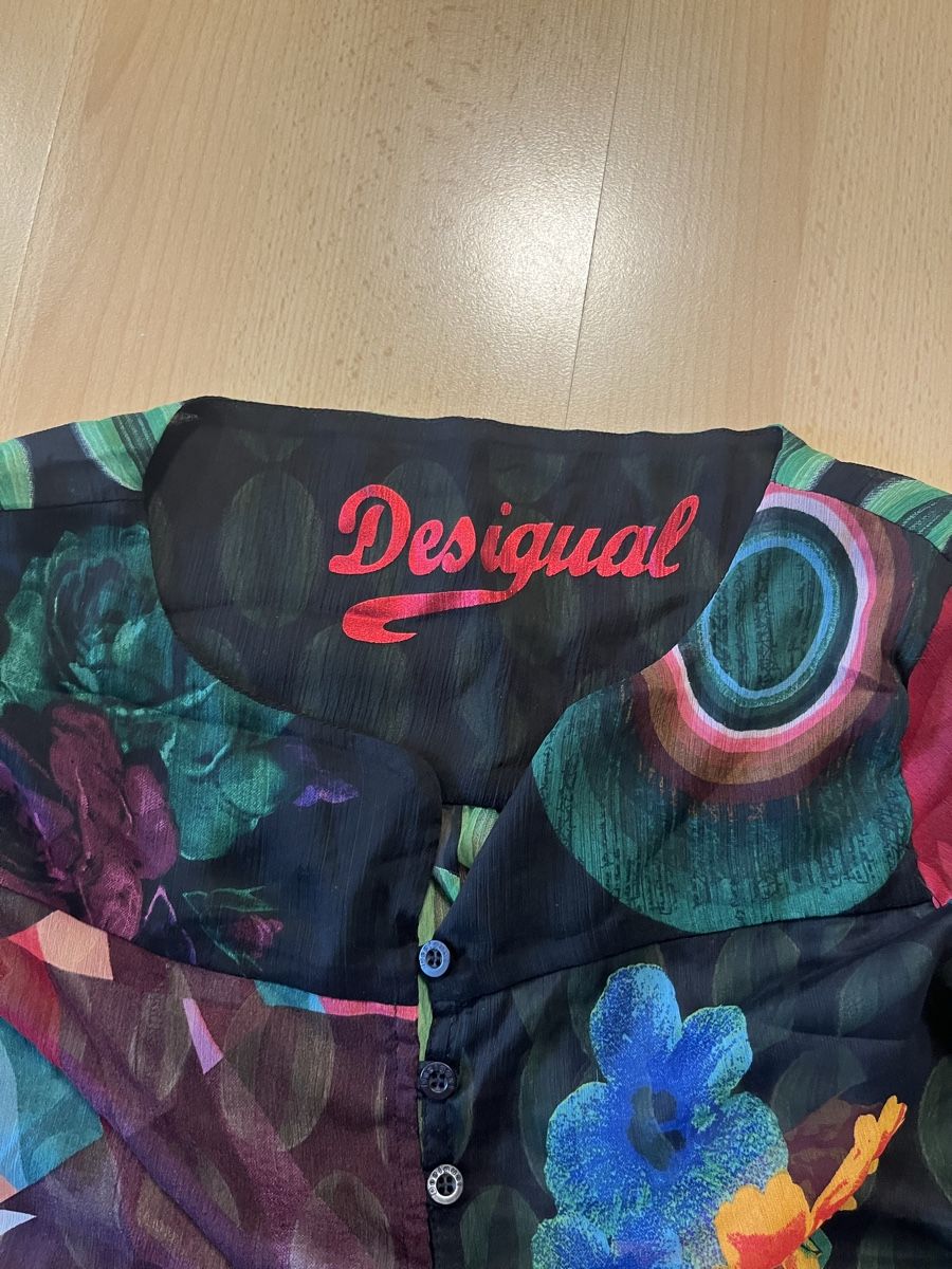 Desigual Camicette: Bluse von Desigual – Usato da Luzern venduto da sophielucerne 1