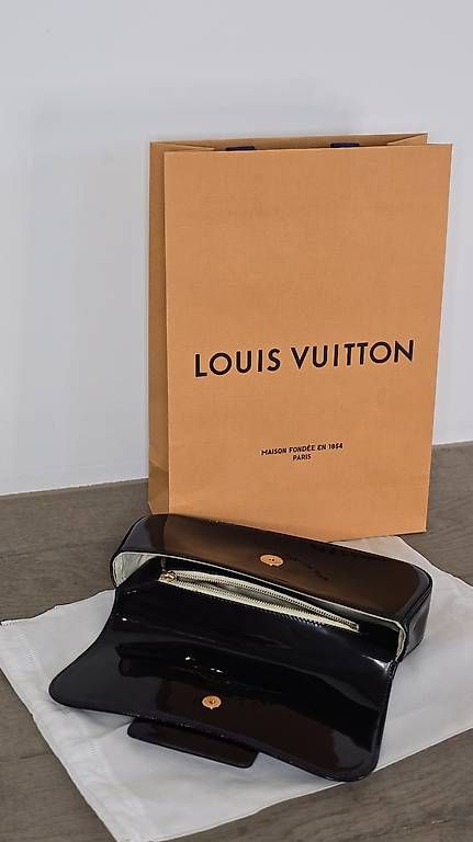Louis Vuitton Taschen für Damen: Original Louis Vuitton Sobe Clutch – Gebraucht aus Winterthur von dri_cdd7 1