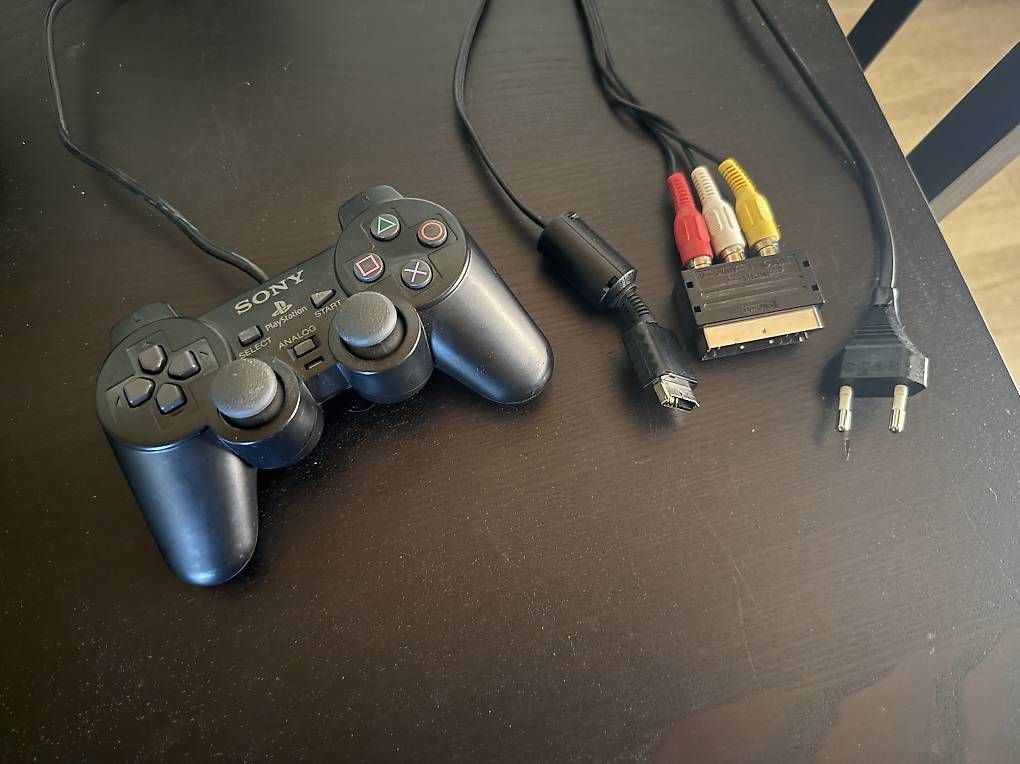Sony Consoles: PlayStation 2 - top Zustand – D'occasion à Eriswil par HarryRanquist 2