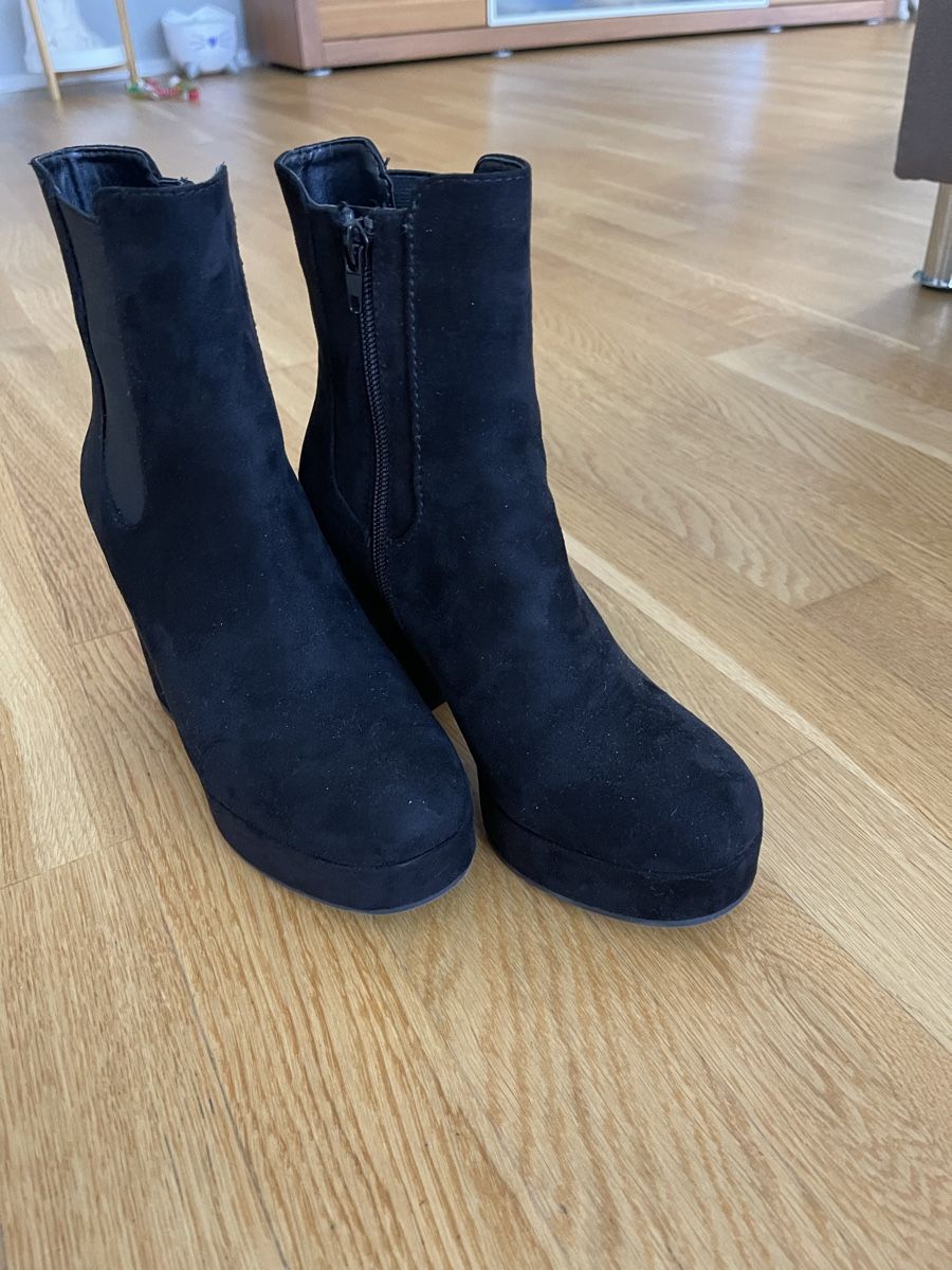 Scarpe da donna: Stiefeletten mit Plateauabsatz – Nuovo (secondo la descrizione) da Staufen venduto da GiuliettaD 2