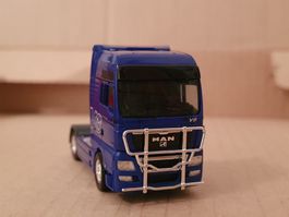 HERPA. MAN TGX  XXL.4X2. 18.680. V8.