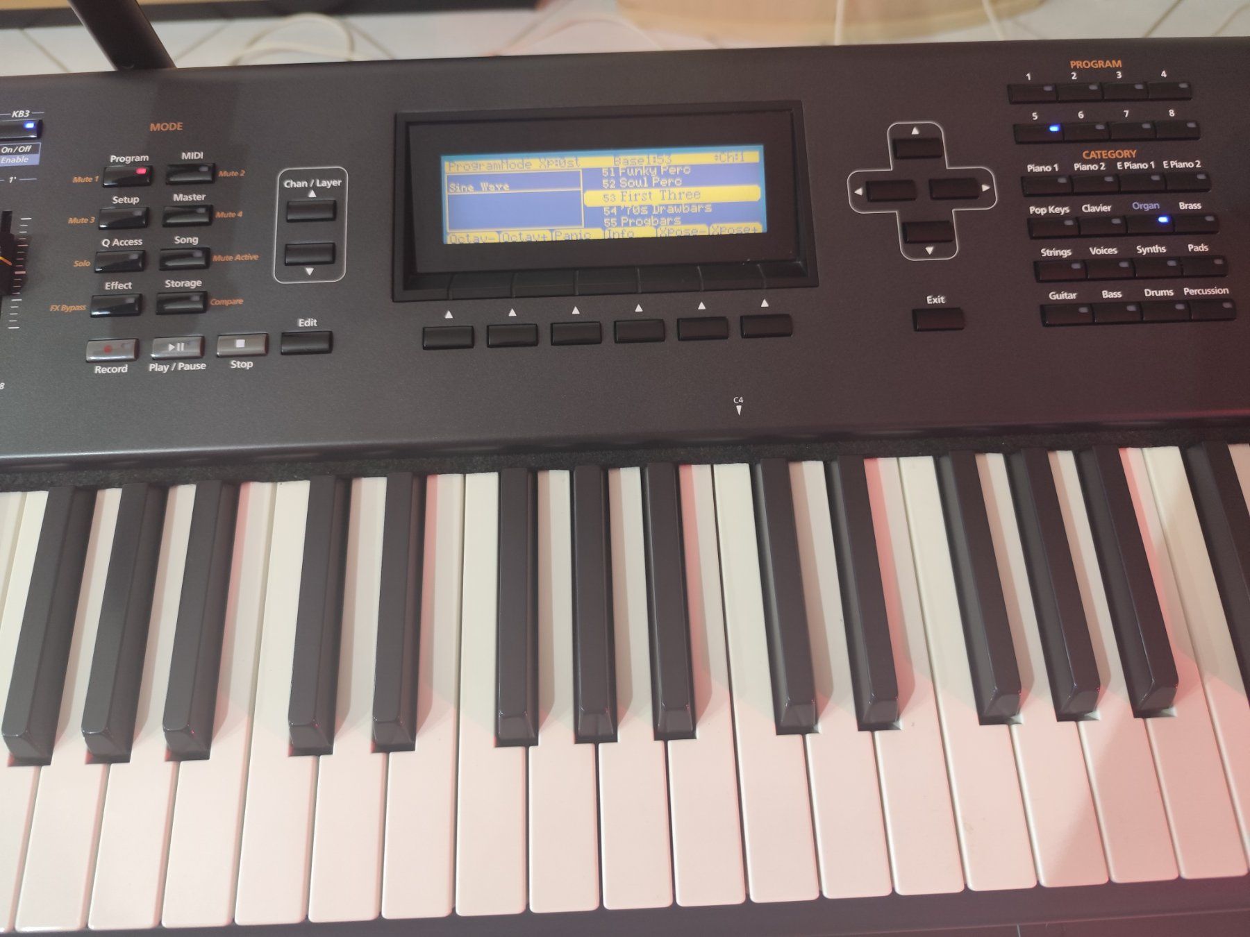 Strumenti musicali: Synthesizer Workstation Kurzweil PC3 K8 – Usato da Opfikon venduto da cuti2000 3